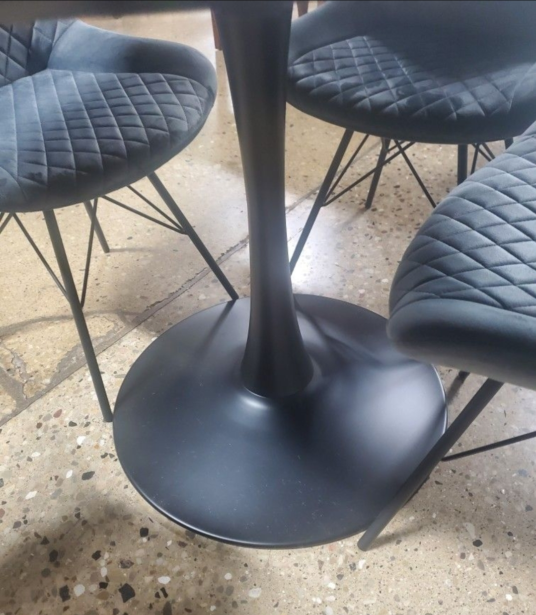 mid Century Modern Style Round Dining Table with 4 Chairs - photo 2