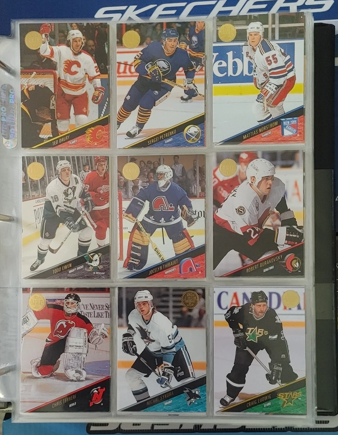 HOCKEY COLLECTIBLES
