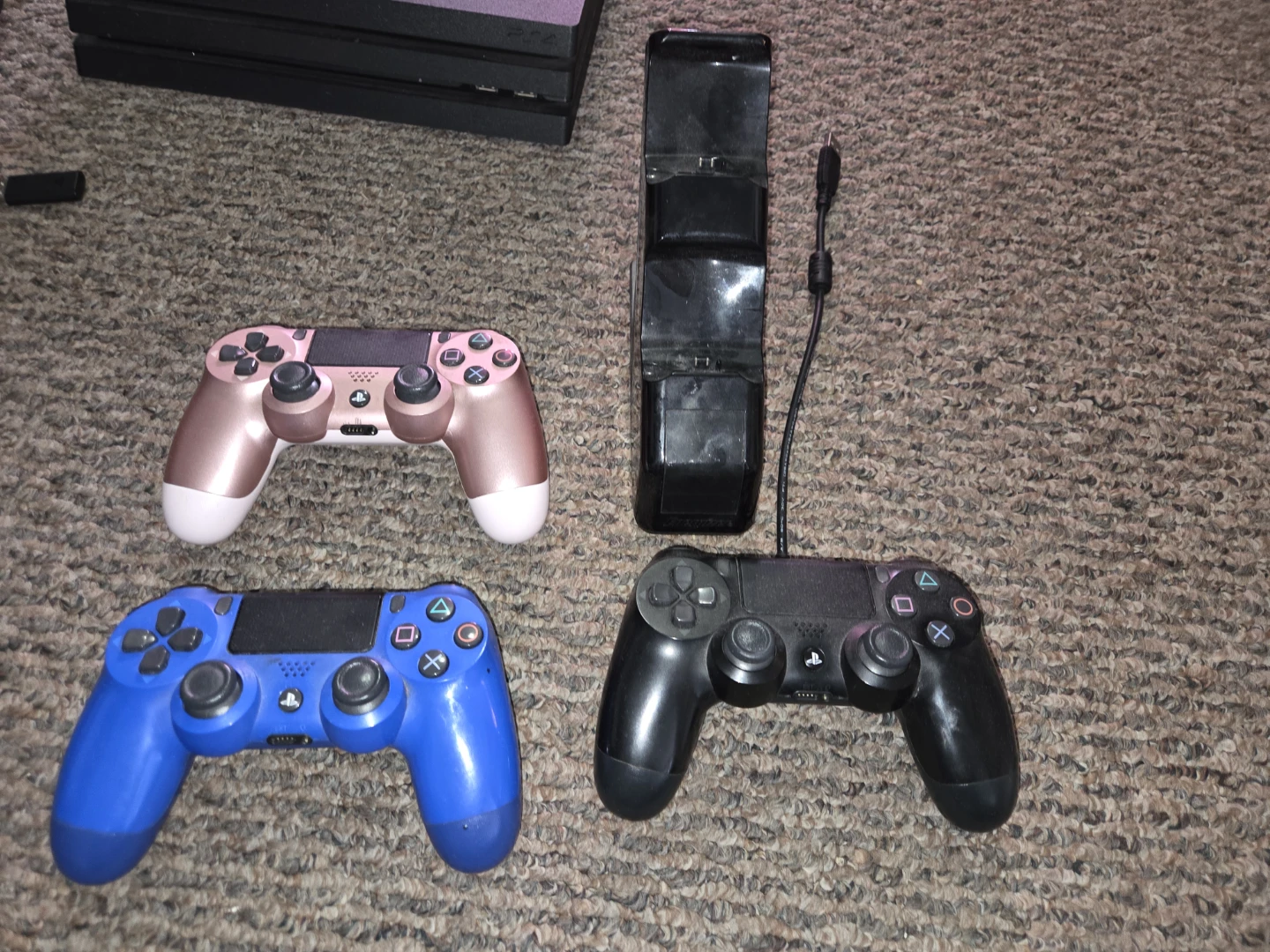 Sony PlayStation 4 Pro 1TB Console - photo 3
