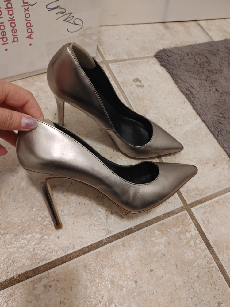 ALDO Metallic Pointed Toe Heels size 6