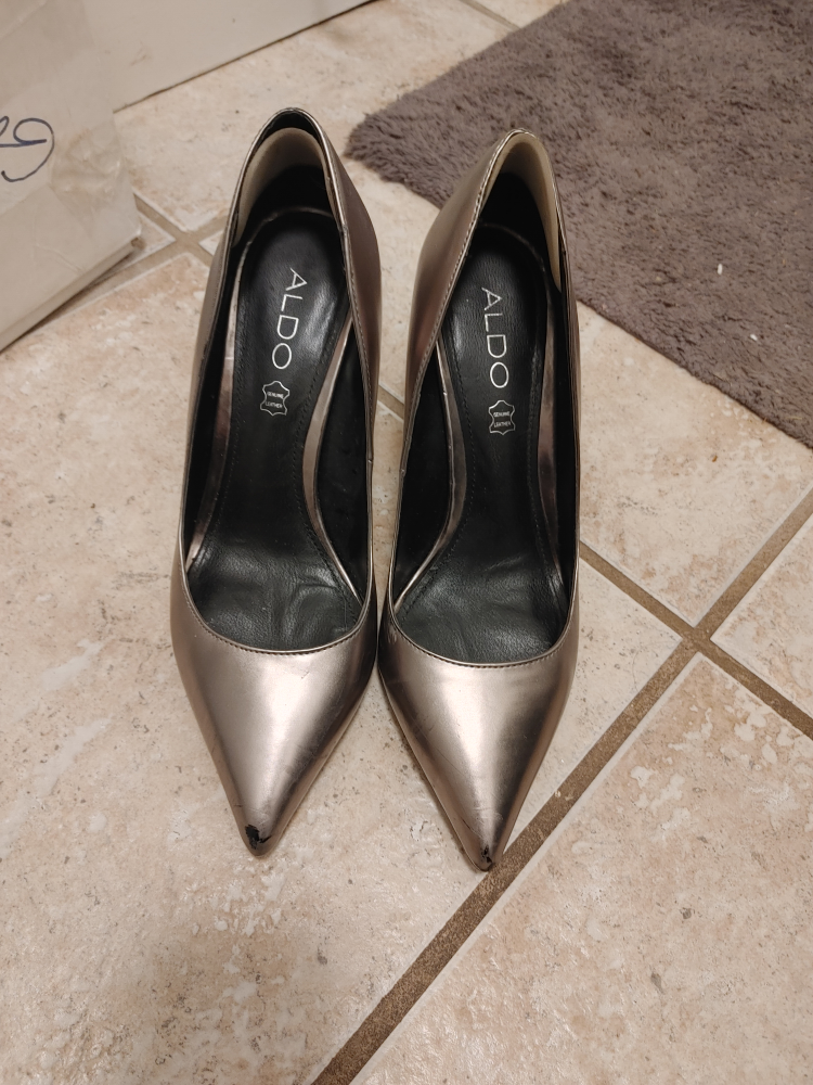 ALDO Metallic Pointed Toe Heels size 6 - photo 2
