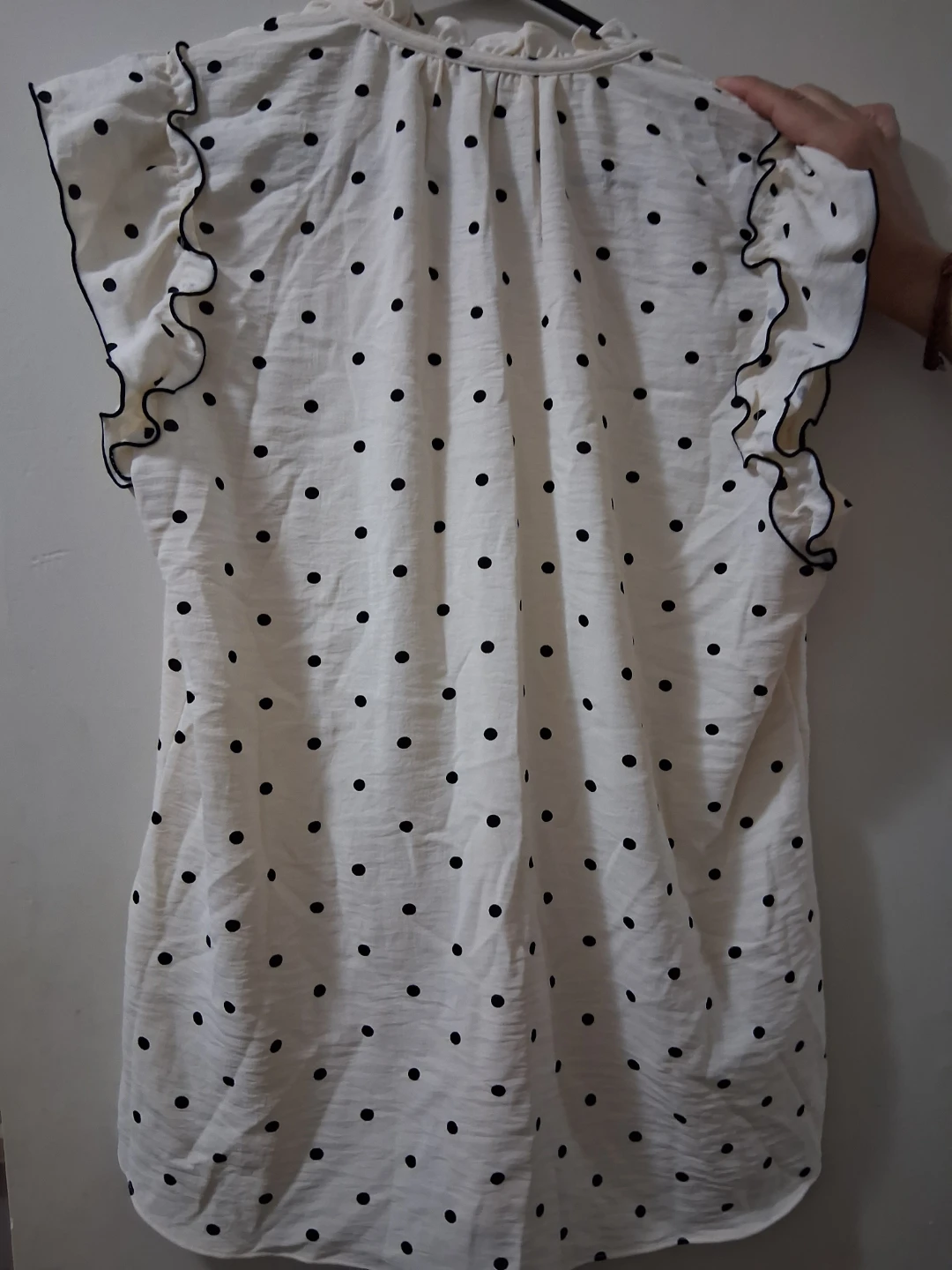 C by one polka dot ruffled top size L - photo 2