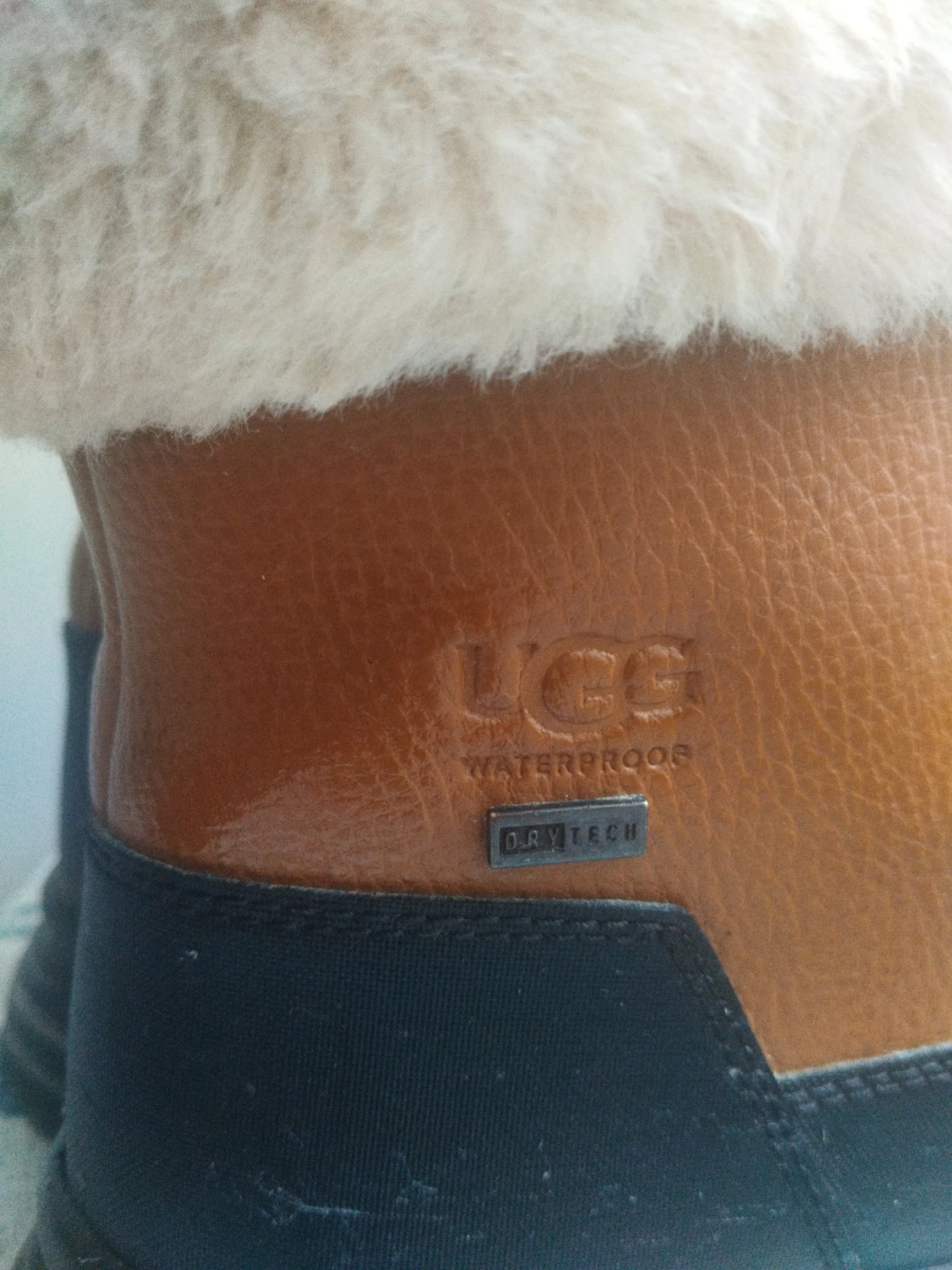 UGG Waterproof Snow  Boots Size US 9 / UK 7 - photo 3