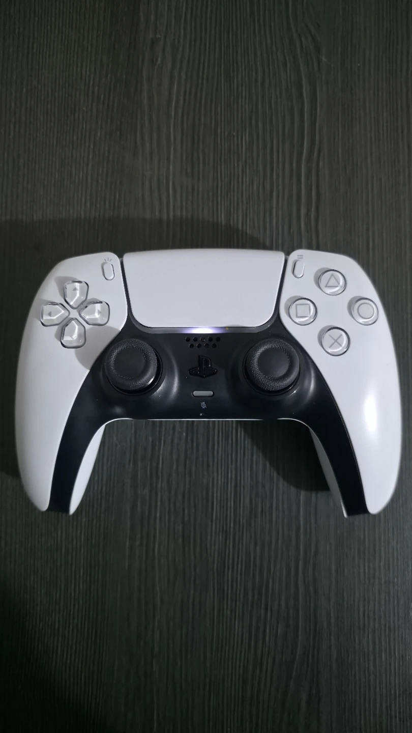 Sony PlayStation 5 DualSense Wireless Controller - photo 4
