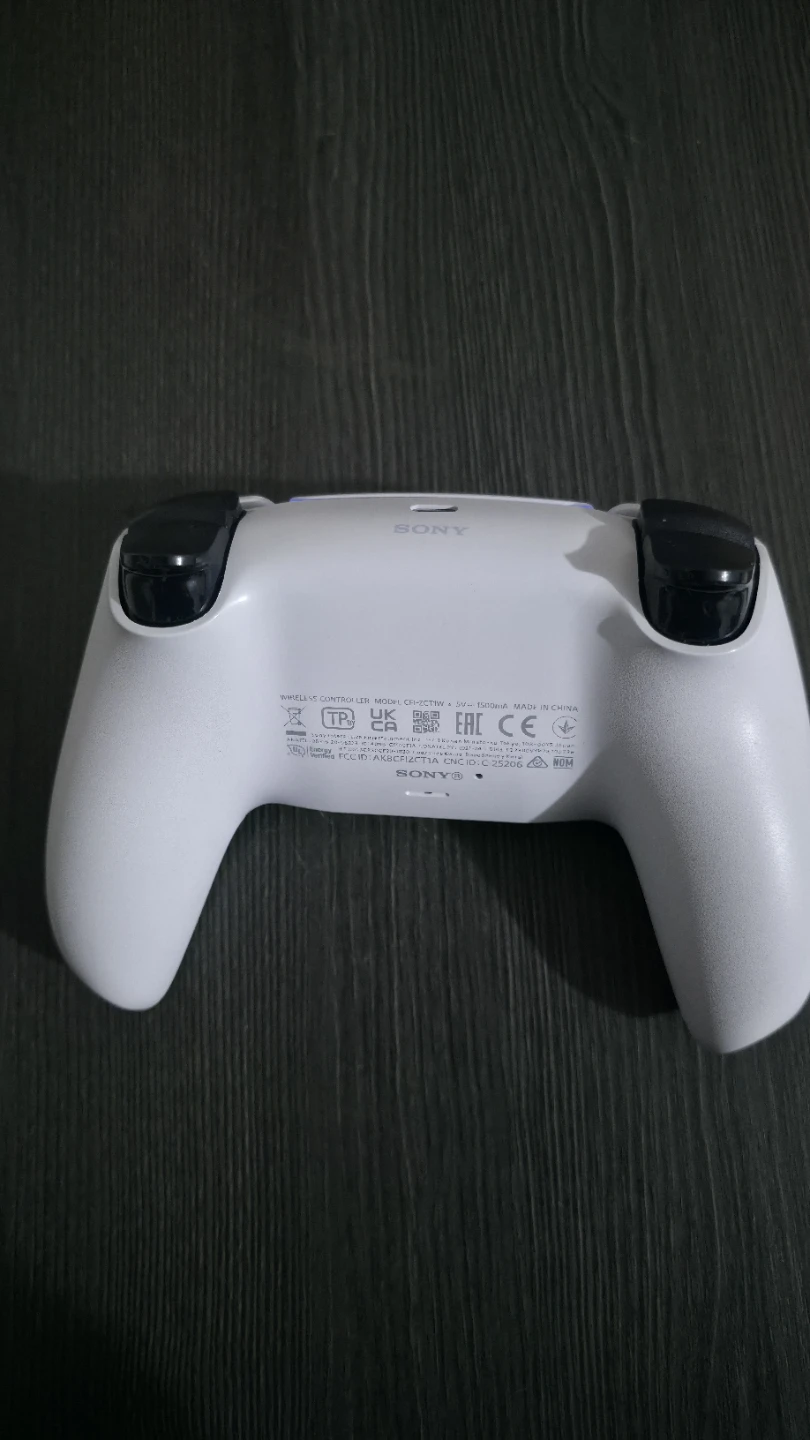Sony PlayStation 5 DualSense Wireless Controller - photo 5