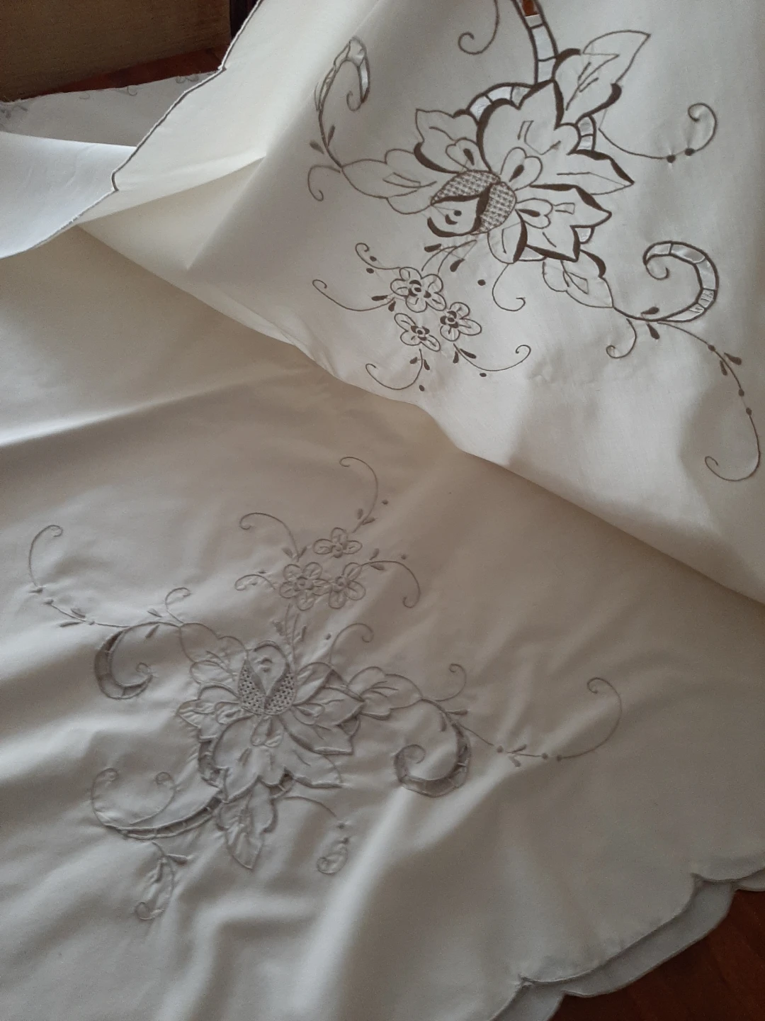 Cream linen Tablecloth & 12Napkins - photo 2