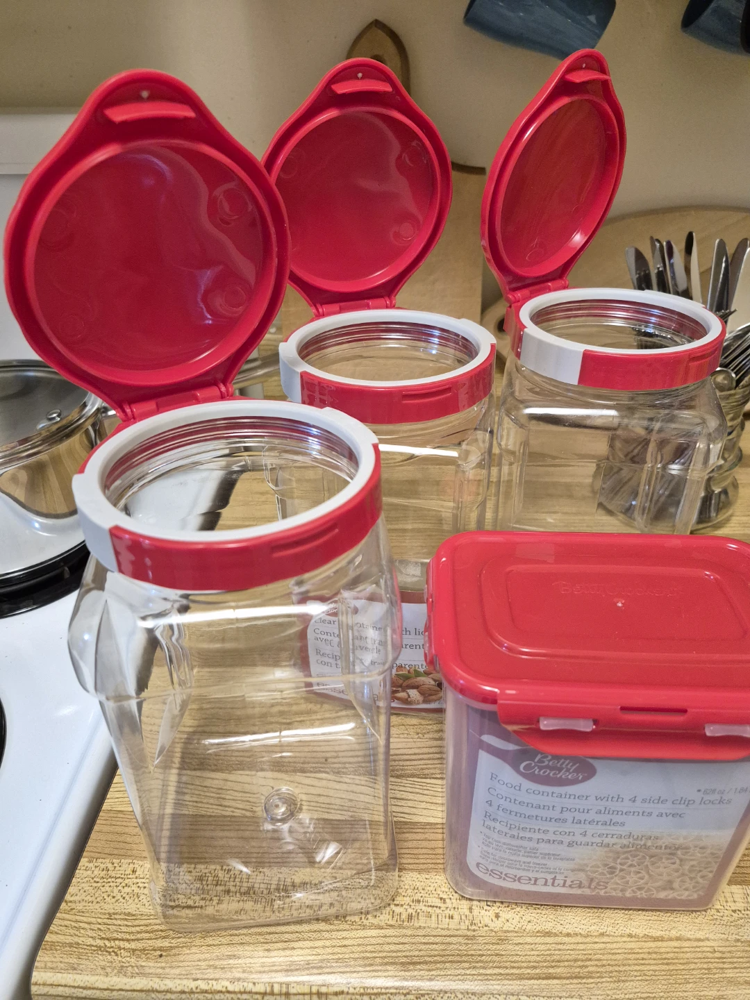 4 Large Food Storage Containers ♥️ New