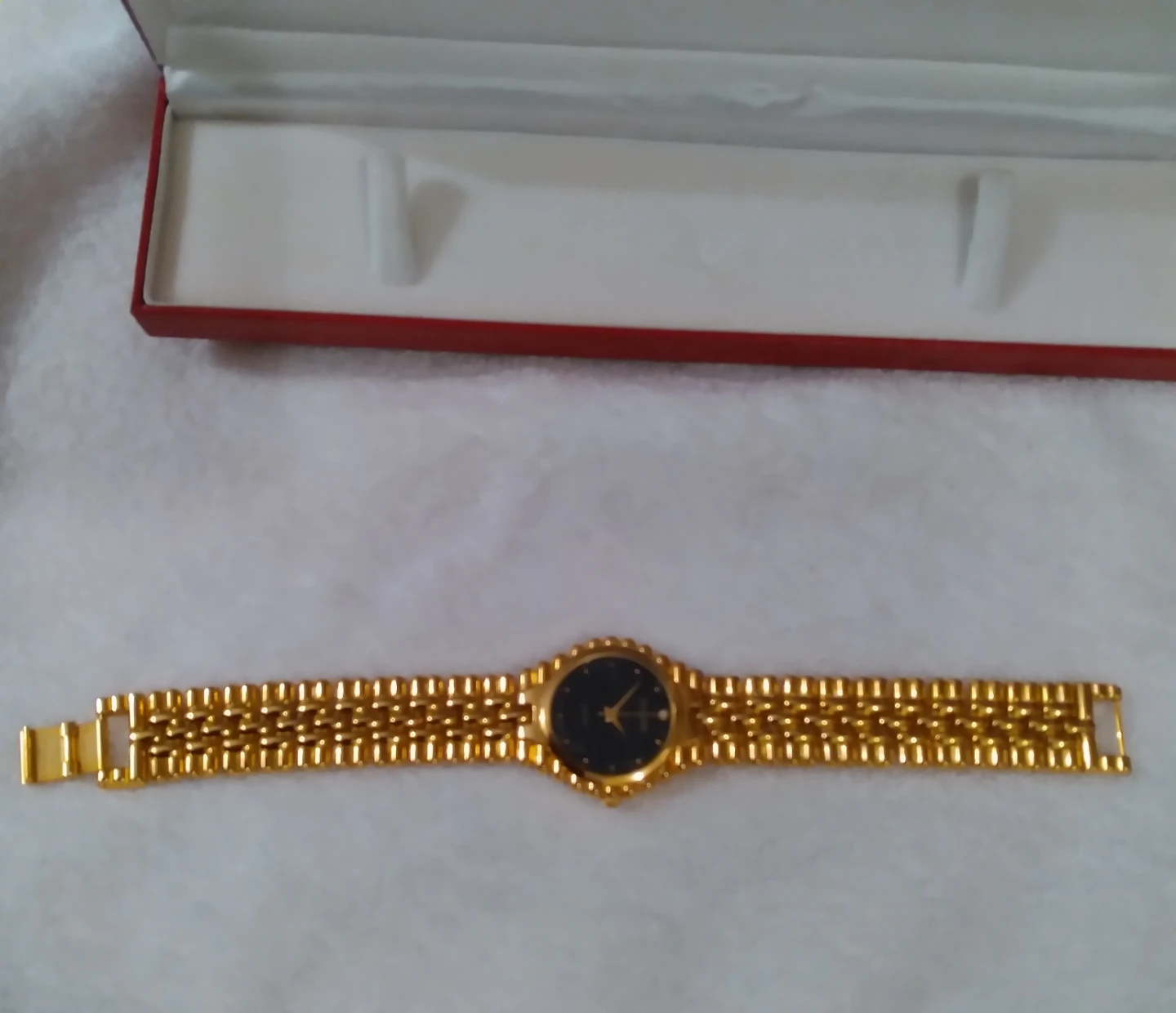 ELEGANT Gold Tone Quartz Watch with Black Face - photo 3