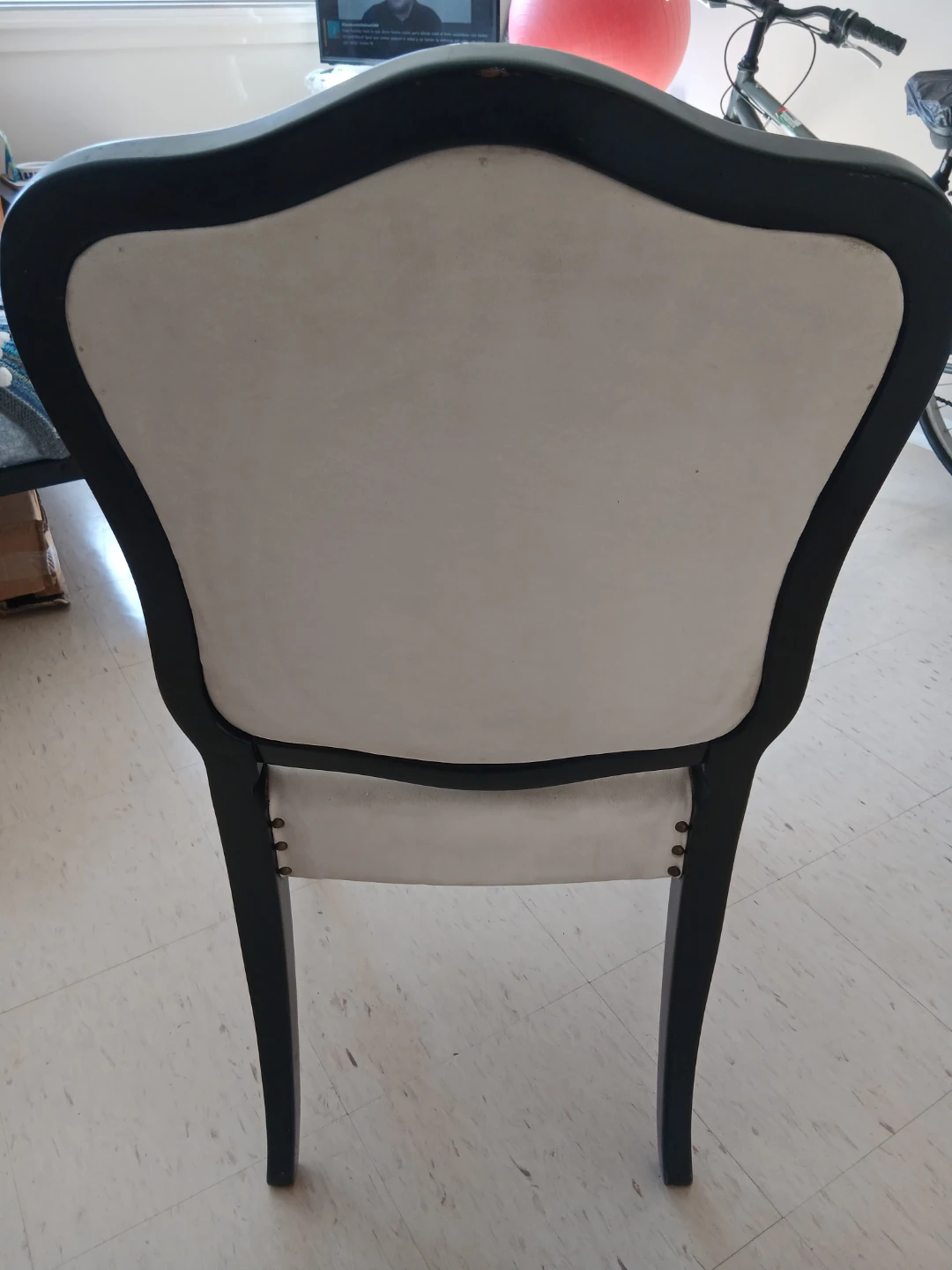 Antique Accent Chair - Ornate Carving - photo 2
