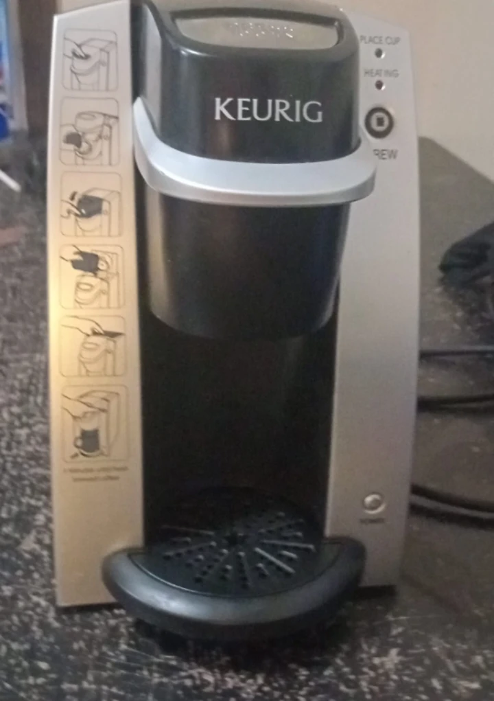 One cup brewer