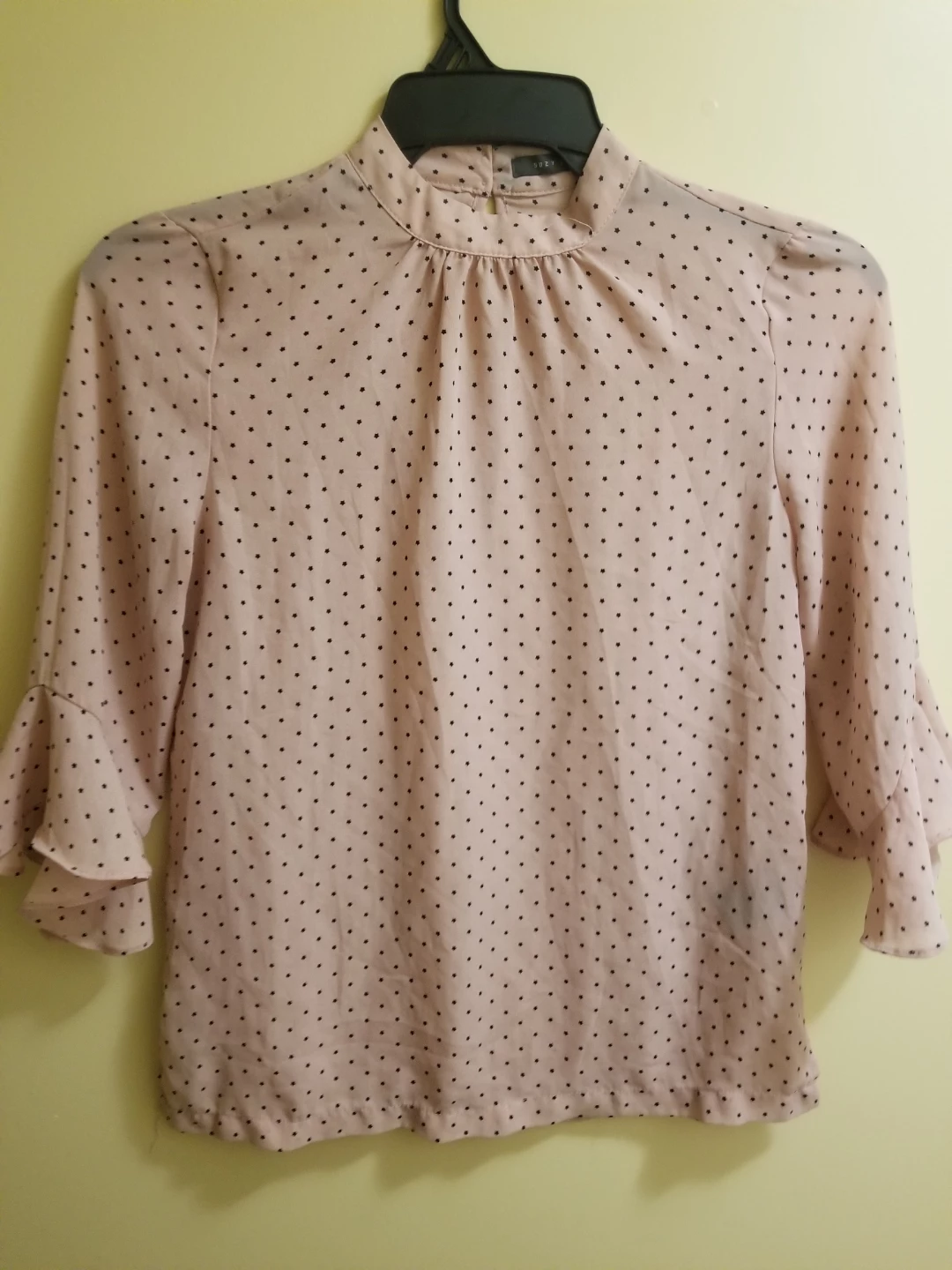 Suzy Shier polka dot blouse with ruffled sleeves