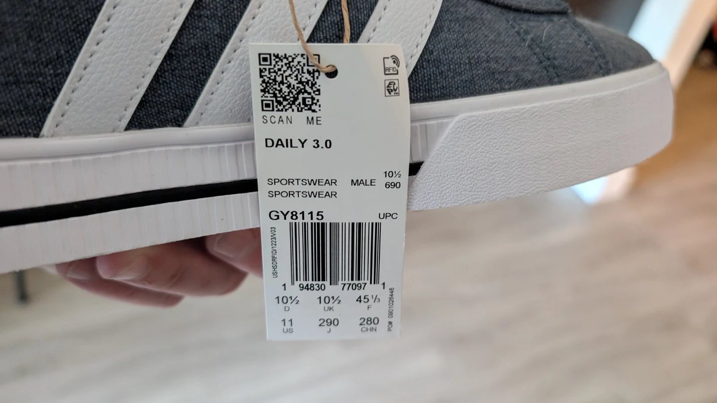 Adidas Daily 3.0 - Never Worn - photo 4