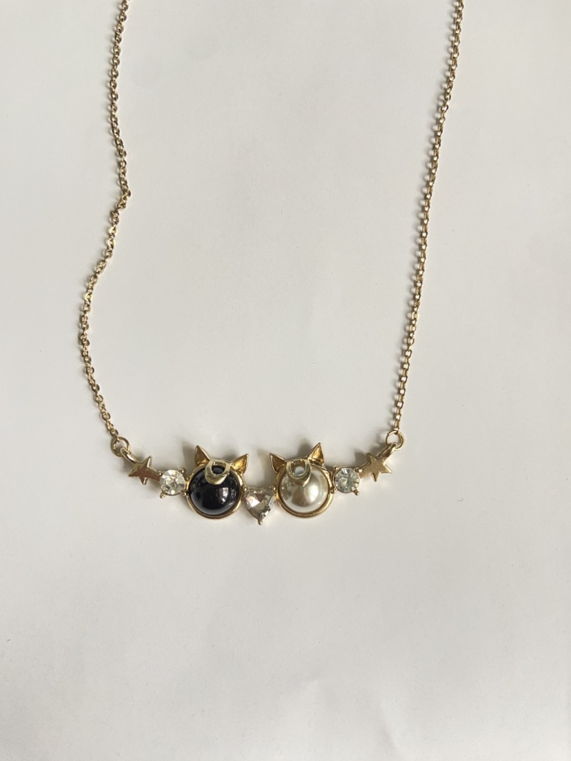 Cats golden necklace
