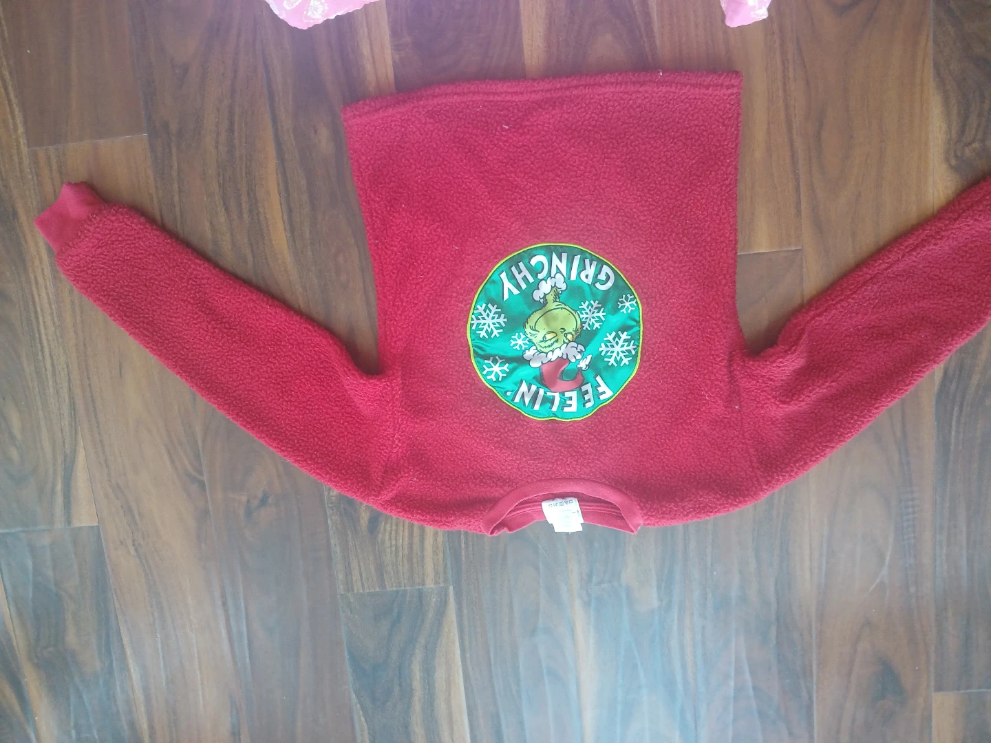 The Grinch "Feelin' Grinchy" Fuzzy warm Top M (7-8)