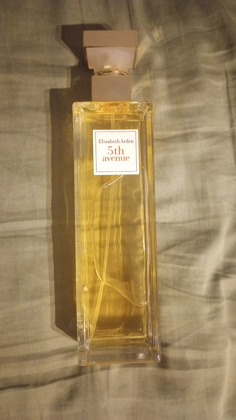 Elizabeth Arden 5th avenue women's perfume