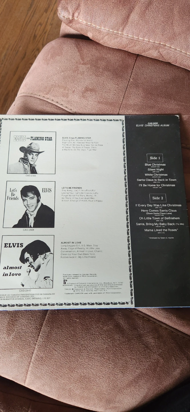 Elvis Presley Elvis' Christmas Album Vinyl Record - photo 2