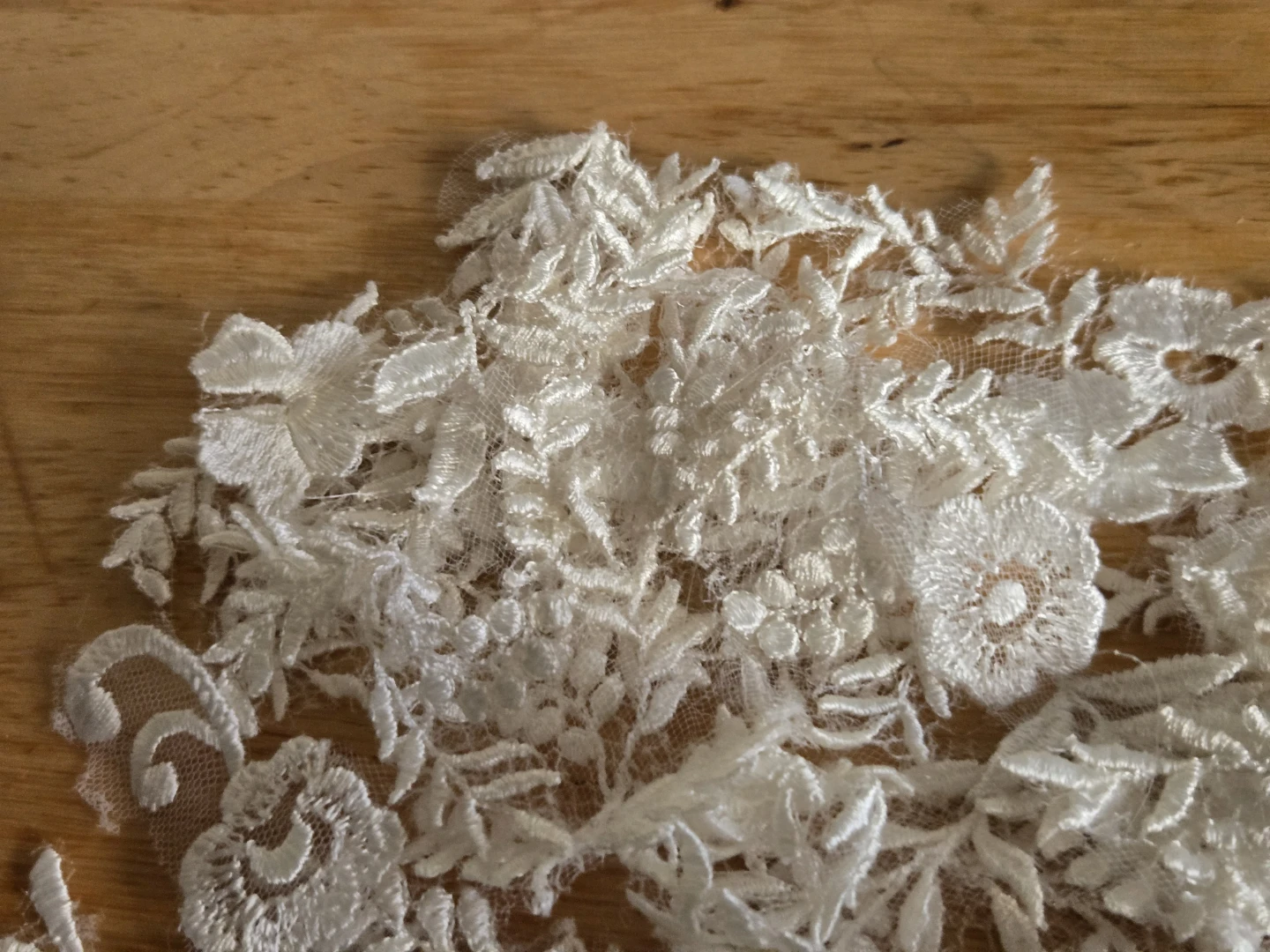 White Lace Fabric Applique - photo 5
