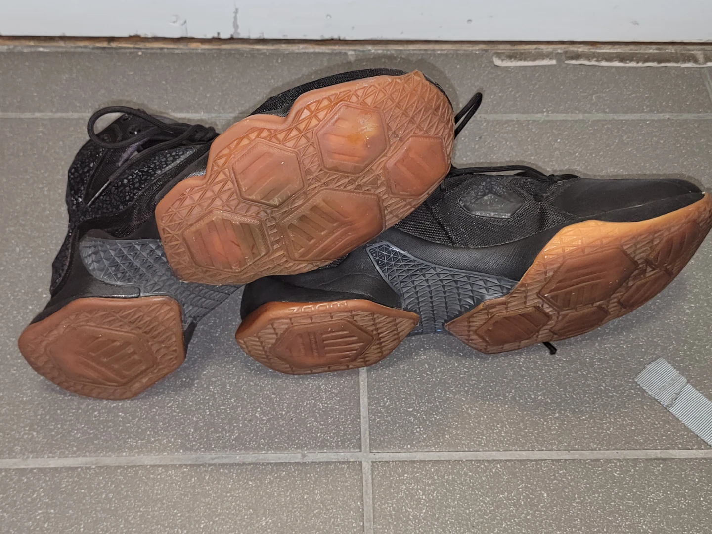 Nike LeBron Soldier 10 Black Gum Basketball Shoes - photo 3