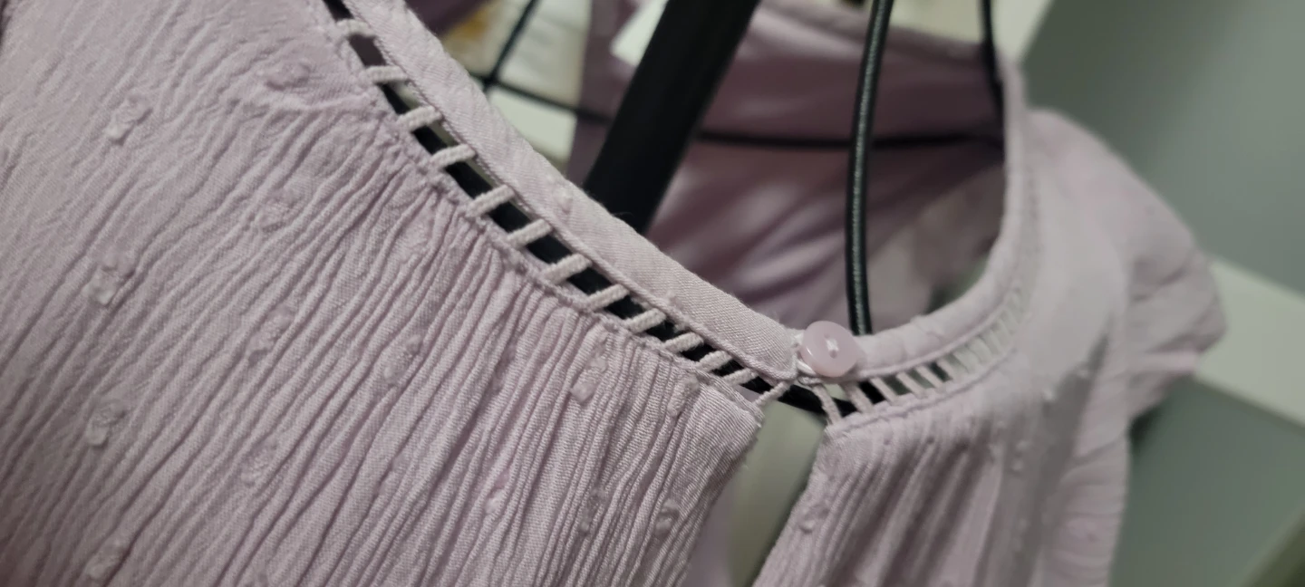 🌱 Light Purple Textured Ruffle Dress with Cutout Neckline - photo 4