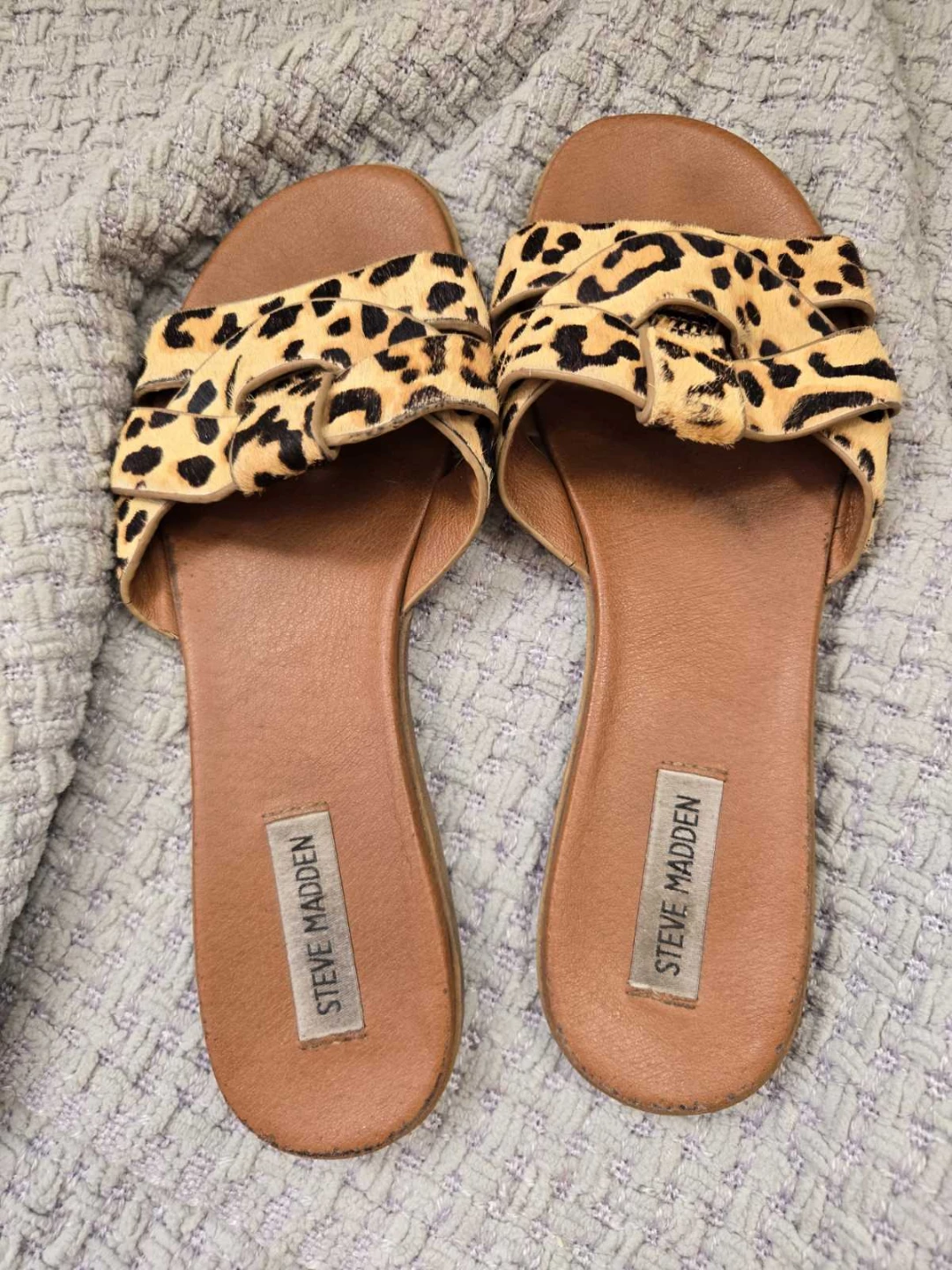 Steve Madden Leopard Print Calf Hair Slide Sandals Size 9.5 - photo 2
