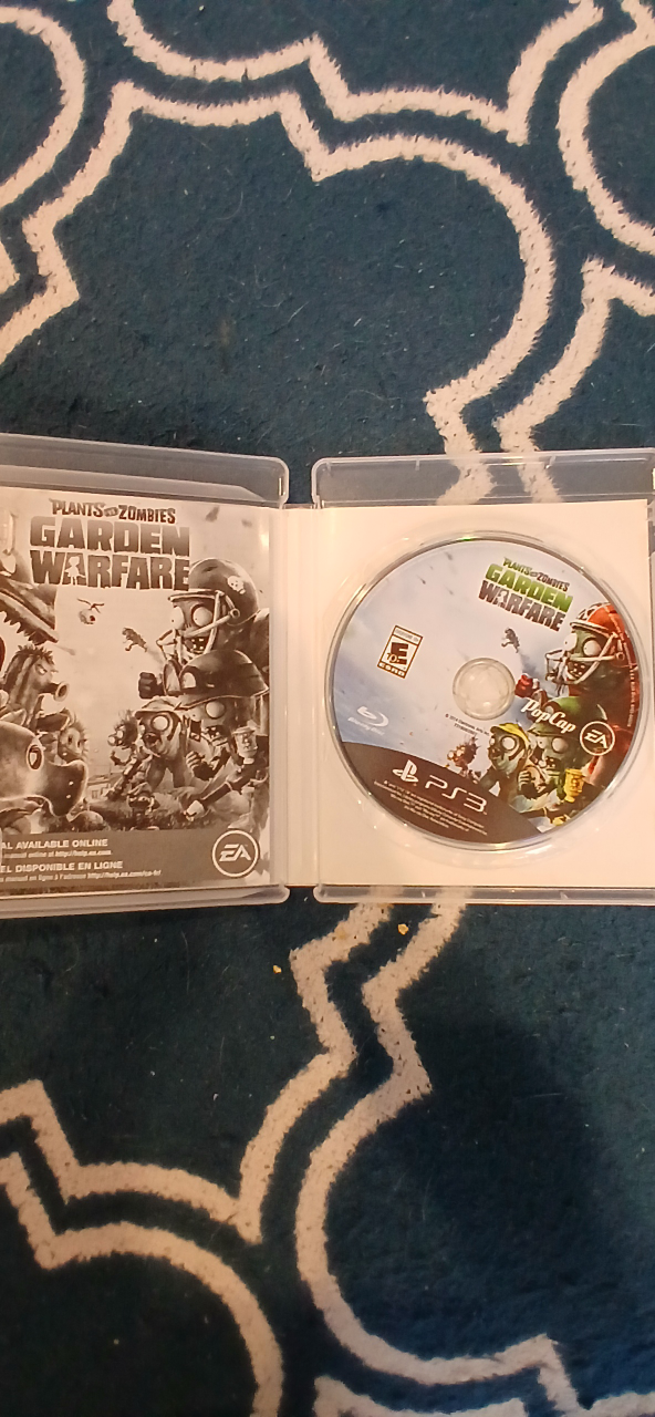 Plants vs. Zombies Garden Warfare PS3 Game - photo 2