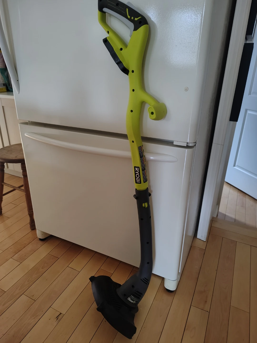 Ryobi Easy Edge 18V Cordless String Weed Trimmer