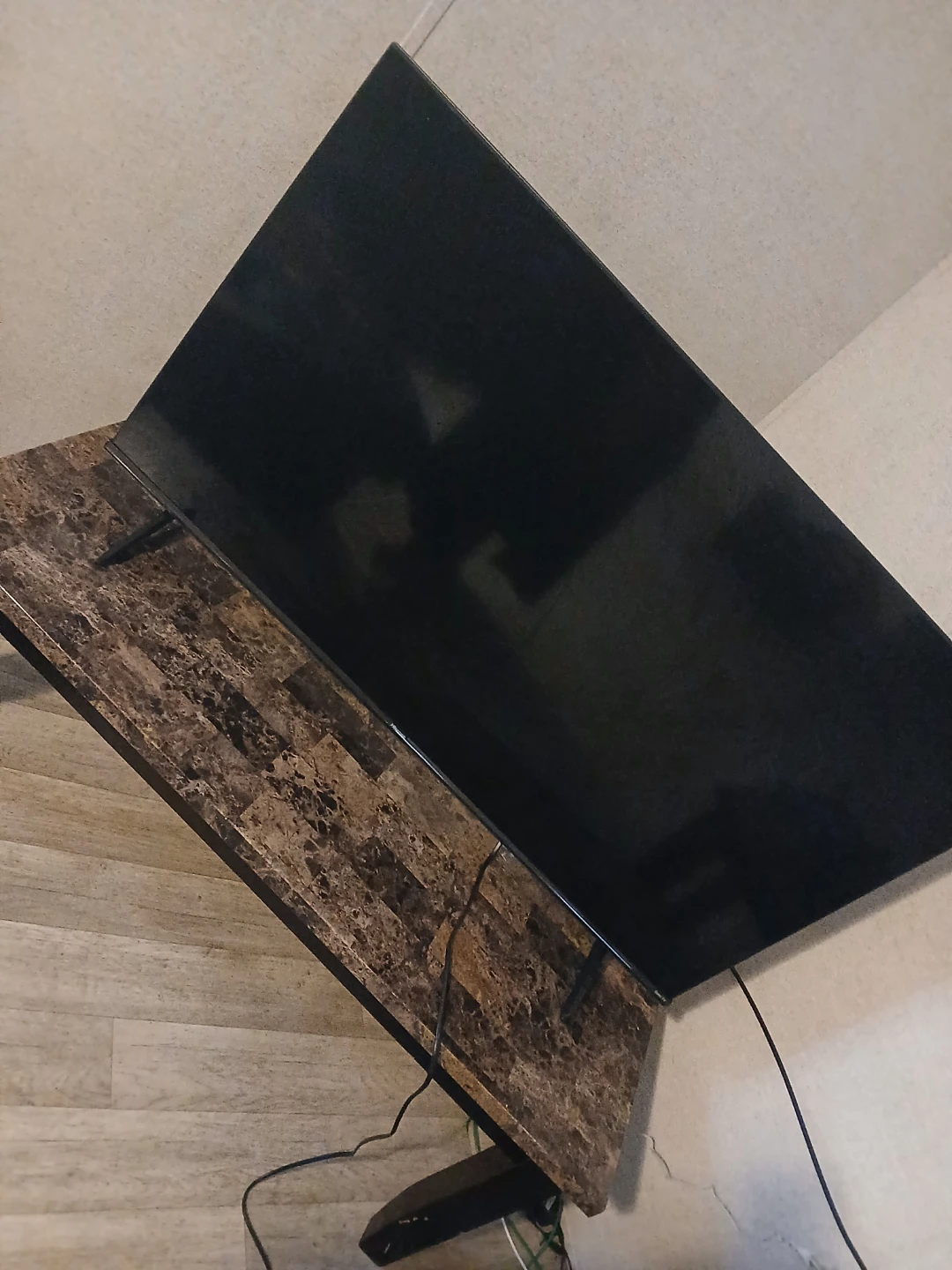 Hisense Roku TV - photo 3