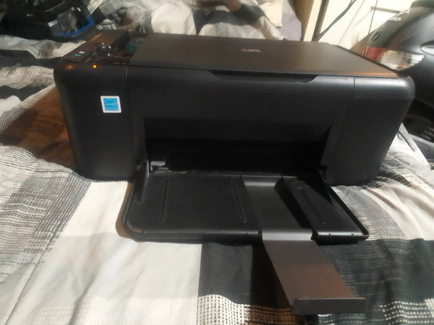 HP Deskjet F2480 All-in-One Printer - photo 3