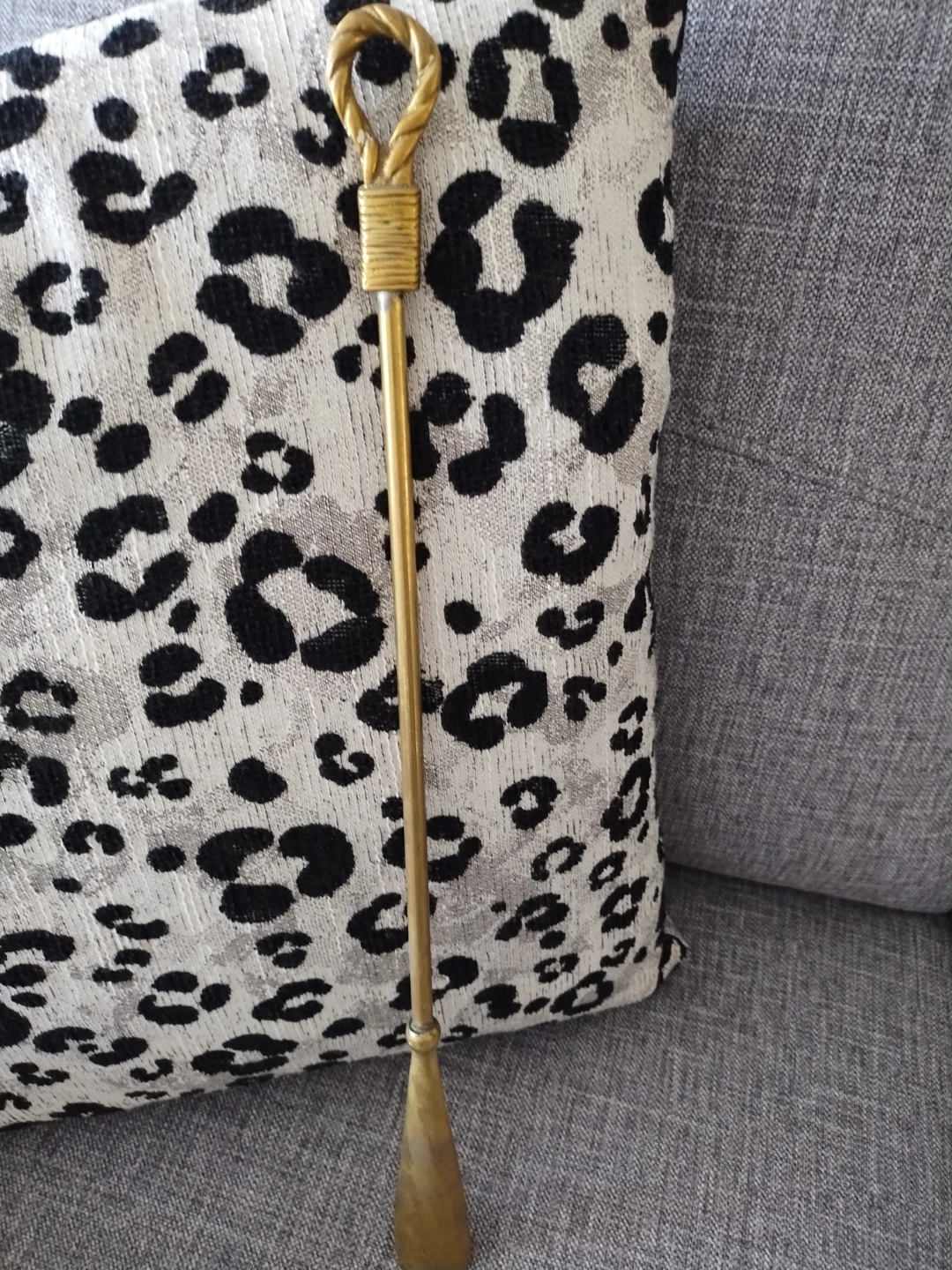 🌱 Brass Shoe Horn with Twisted Handle