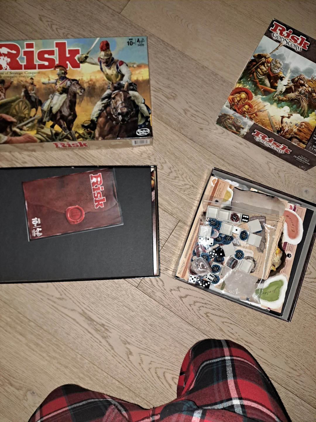Risk Board Game Lot - Strategy & Conquest - photo 3