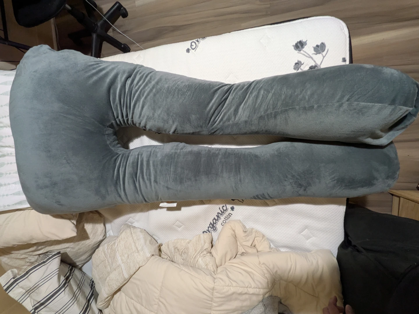 Grey U-Shaped Full Body Pillow - photo 2