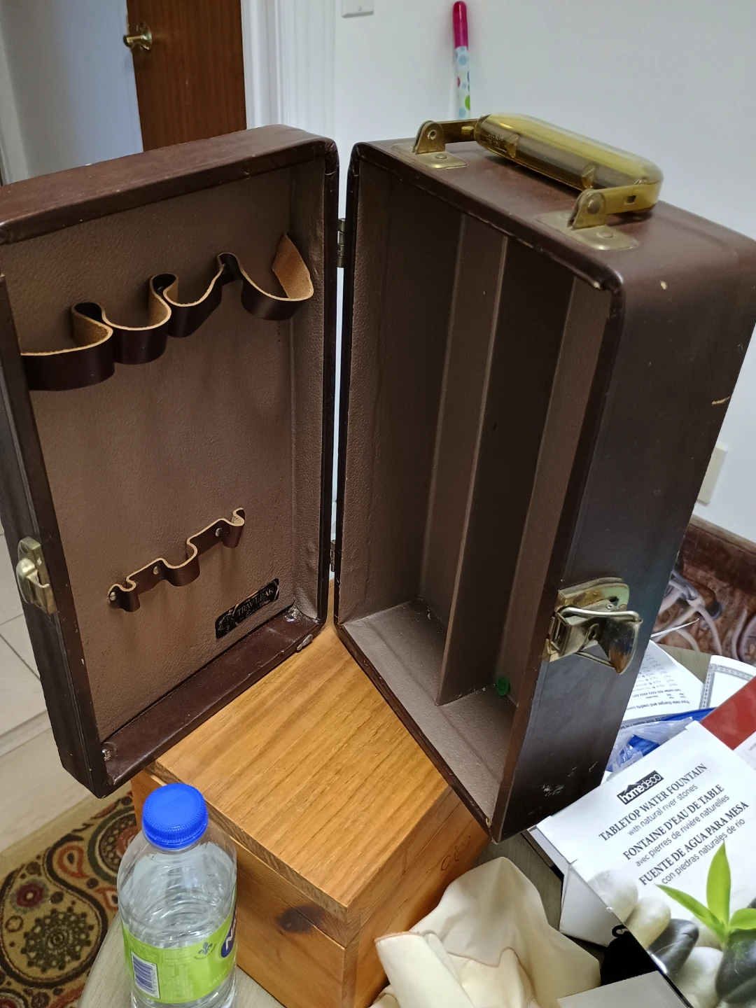 Brown Vintage Carrying Case
