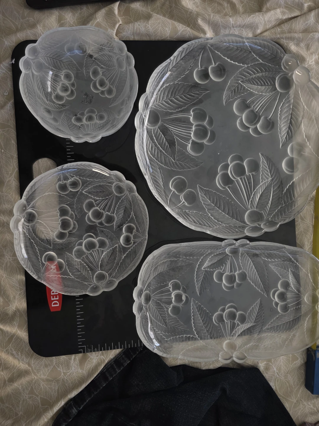 Vintage Mikasa Frosted Glass Cherry Design 8 pieces