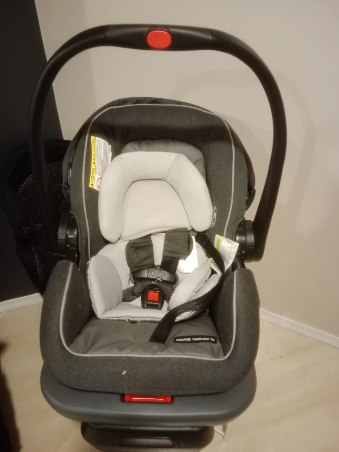Graco SnugRide 35 DLX Infant Car Seat - photo 2