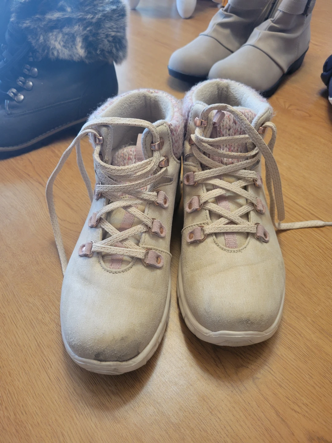 Skechers Women's Casual Winter Boots - Beige/Pink
