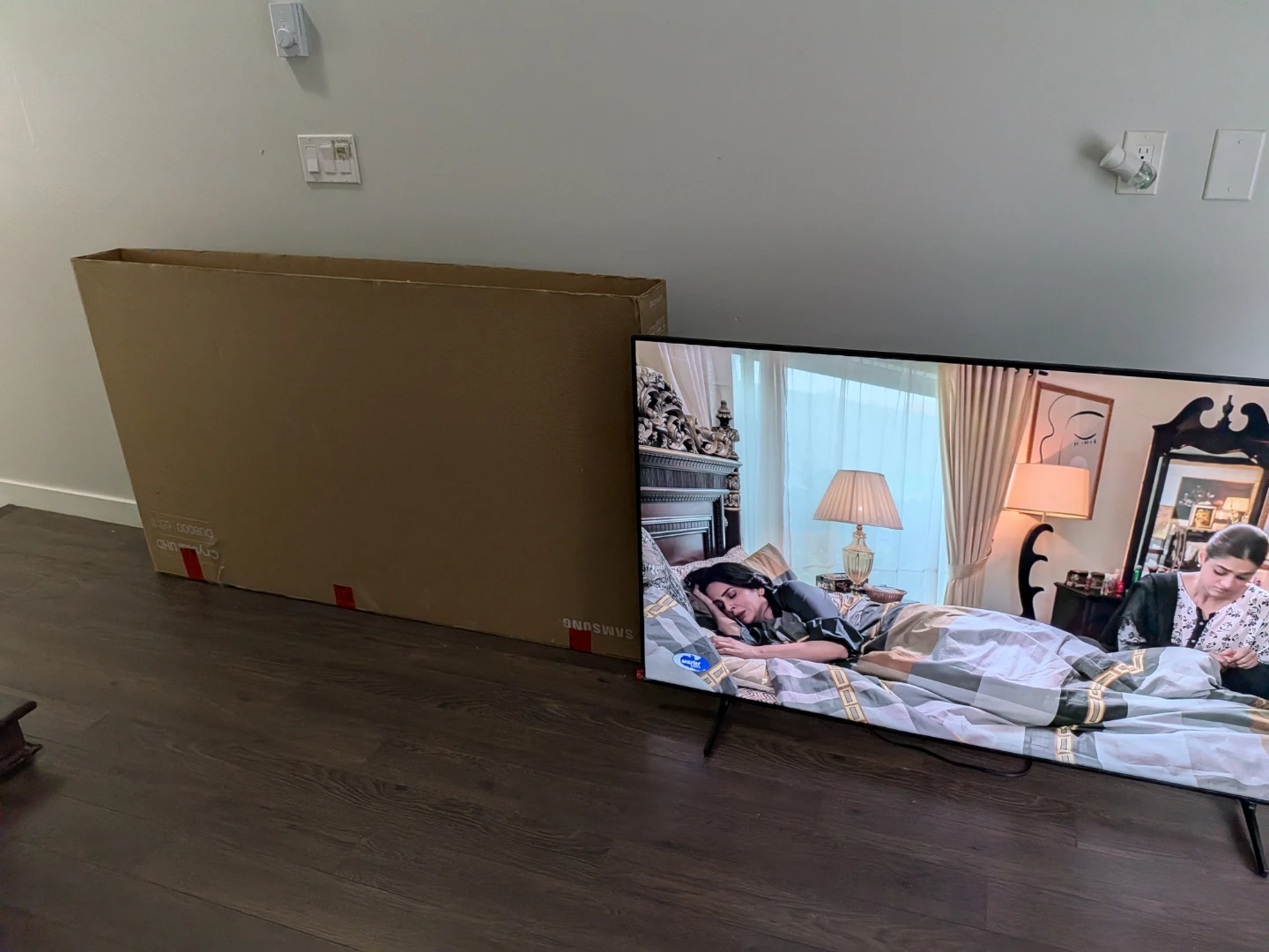 Samsung Smart TV - photo 2