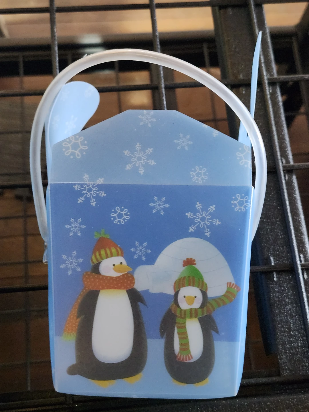 2 Penguin Christmas Treat Boxes - photo 2