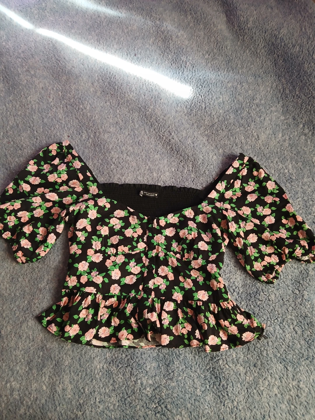 Floral top