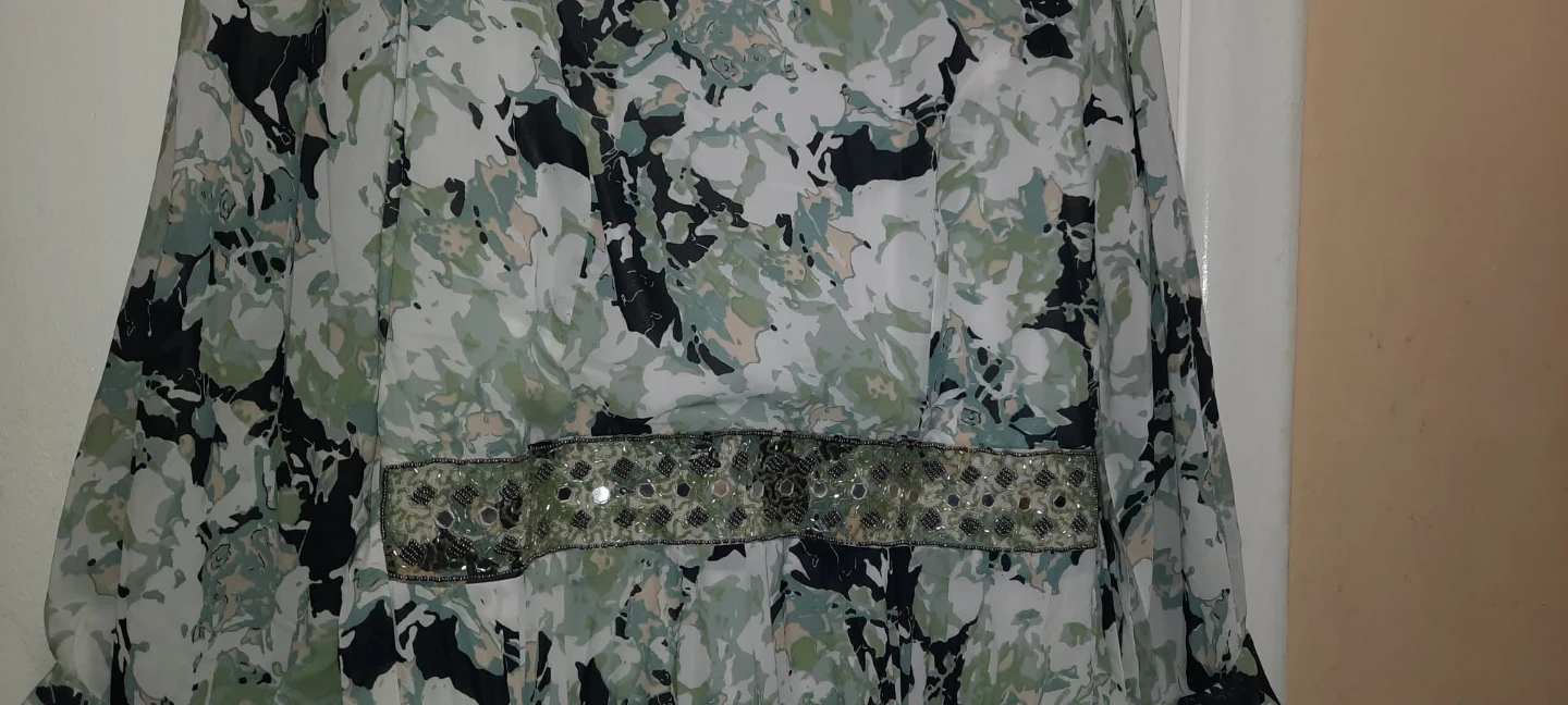 Floral Maxi Dress with Embellished Waist - photo 3