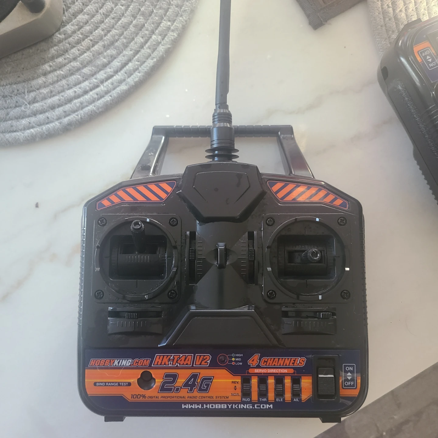 V2 2.4GHz 4 Channels Radio Control System Transmitter