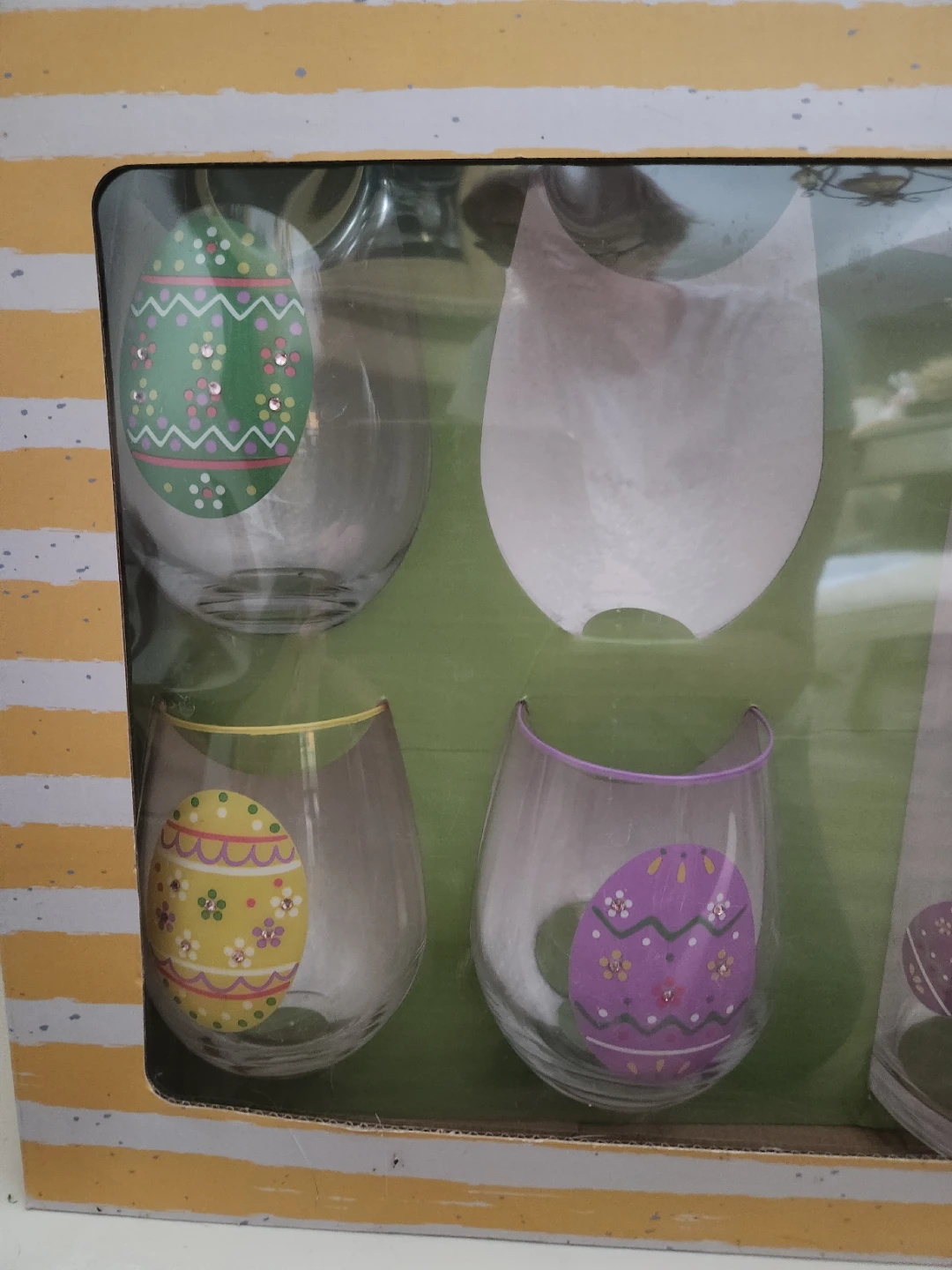 4 Piece Easter Pitcher and Wine Glass Set - photo 4