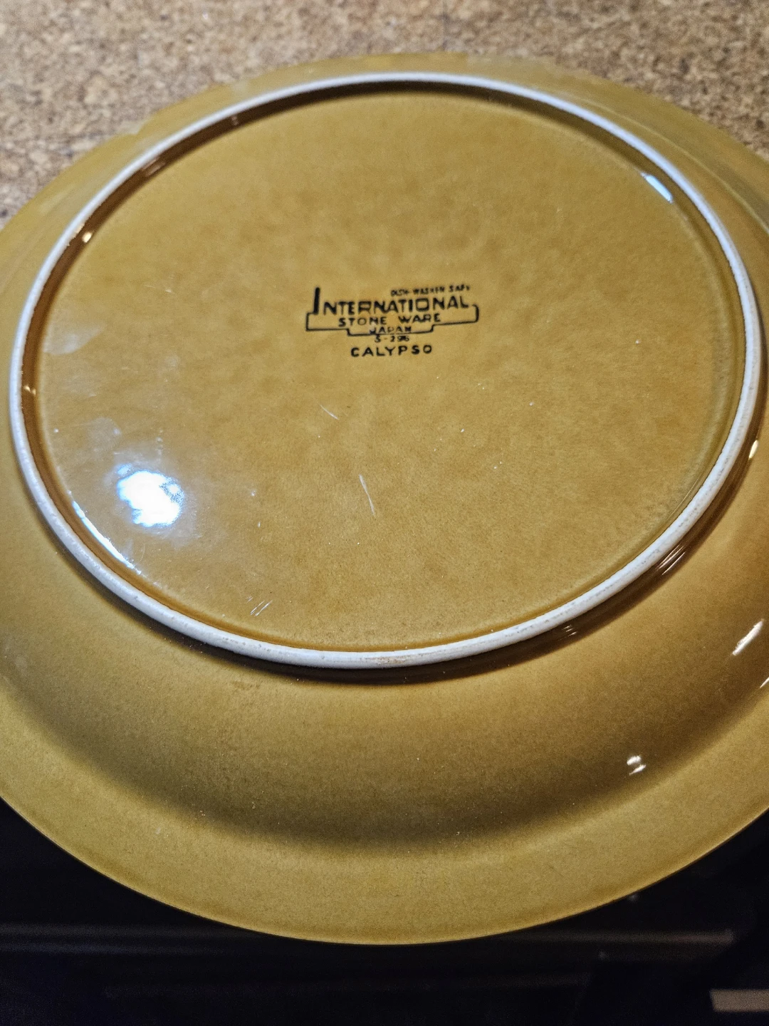 International Stoneware Calypso Plate - photo 3