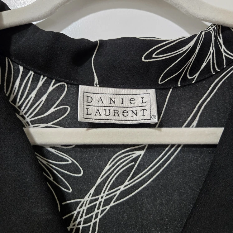 Daniel Laurent Black Longline Duster Vest with Sunflower Pattern - photo 5