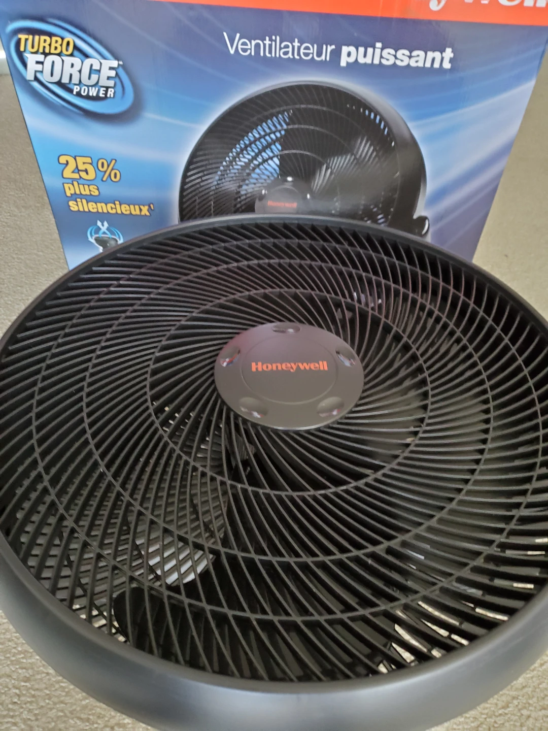 Honeywell Turbo Force Power 18" Floor Fan - photo 2