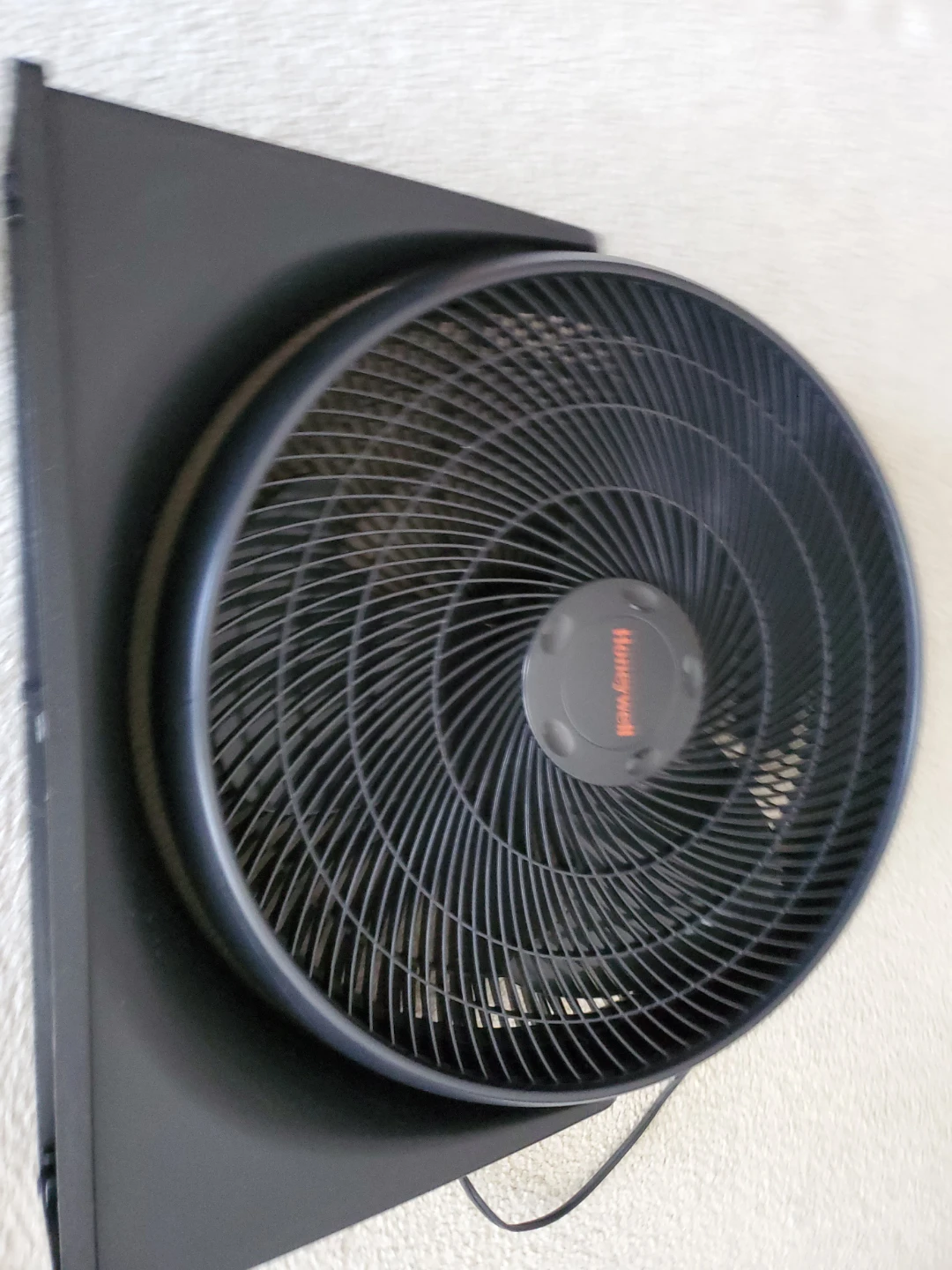 Honeywell Turbo Force Power 18" Floor Fan - photo 3