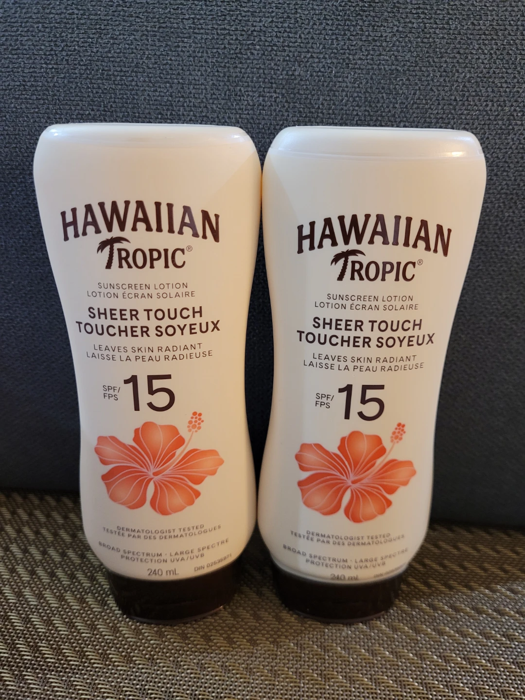 Hawaiian Tropic Sheer Touch Sunscreen Lotion SPF 15 (2 Pack)