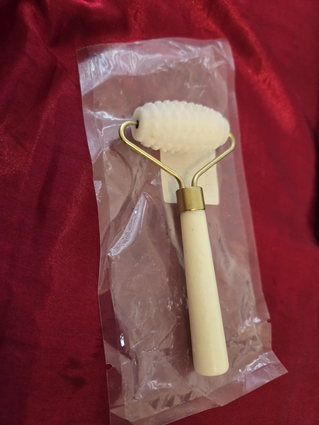 Face Roller Stone Alloy Facial Massage Roller - photo 5
