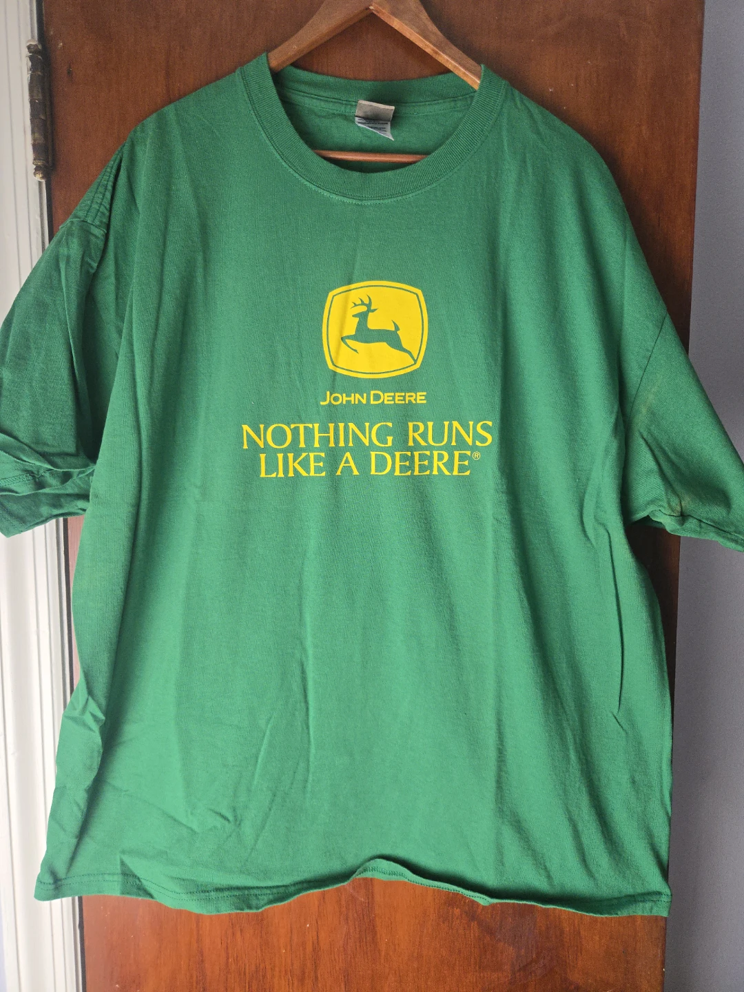 John Deere "Nothing Runs Like a Deere" T-Shirt - 2XL