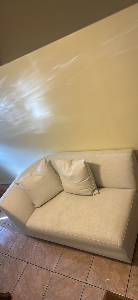 Cream Upholstered Corner Sectional Sofa with 2 Pillows