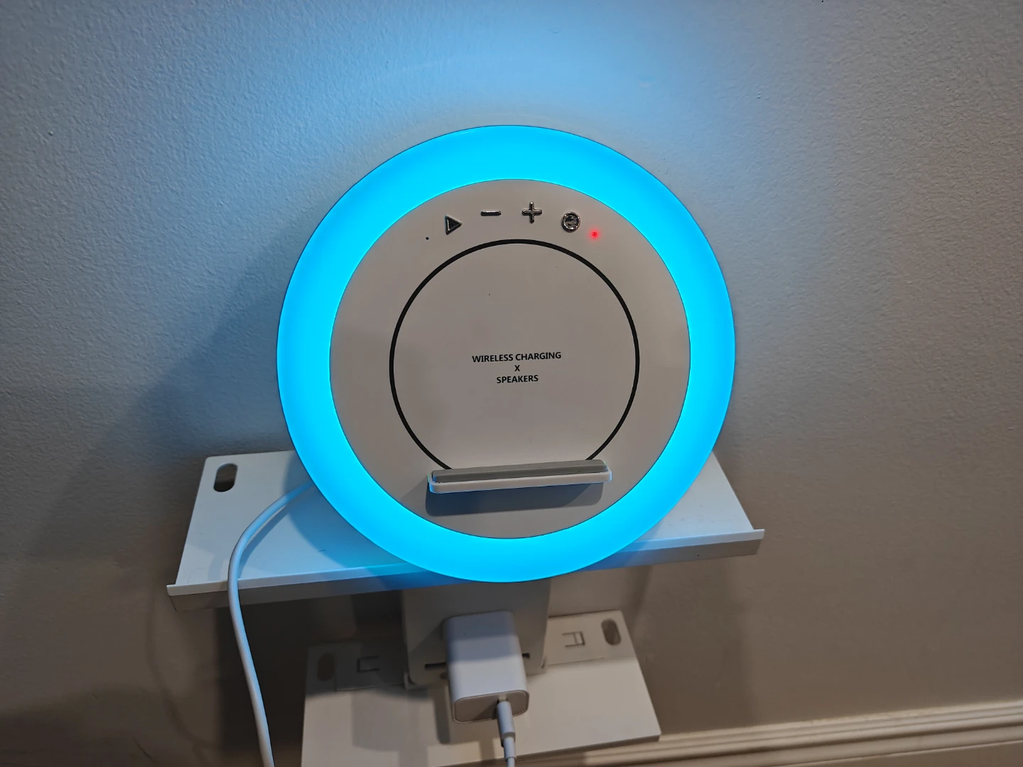 Wireless Charging Speaker with LED Lamp - photo 4